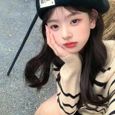 春泥溅花红